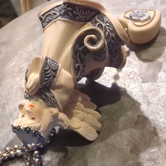 Vintage Sarah's Angel Fan Lamp Light Pull - Picture 5 of 8